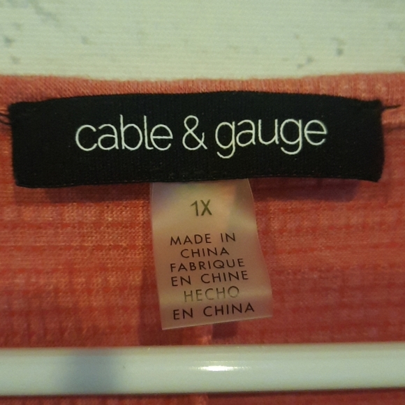 Cable & Gauge Women's Size 1X Knit Top Light Red Stitching Cap Sleeve - Picture 3 of 5